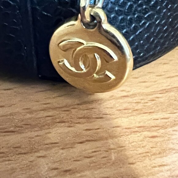 $1695 Authentic CHANEL Made in ITALY CC Logo Caviar Skin Black Jewelry Case - Picture 10 of 12